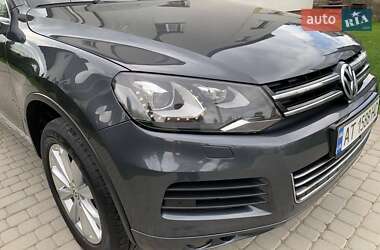 Позашляховик / Кросовер Volkswagen Touareg 2011 в 