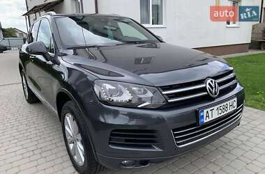Позашляховик / Кросовер Volkswagen Touareg 2011 в 