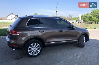 Внедорожник / Кроссовер Volkswagen Touareg 2013 в 