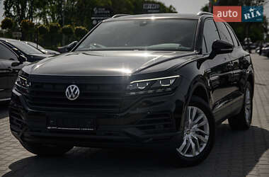 Позашляховик / Кросовер Volkswagen Touareg 2018 в 