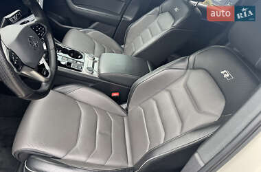 Позашляховик / Кросовер Volkswagen Touareg 2020 в 