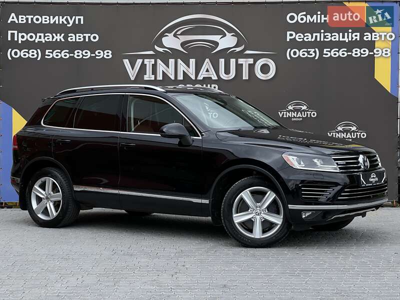Внедорожник / Кроссовер Volkswagen Touareg 2015 в 
