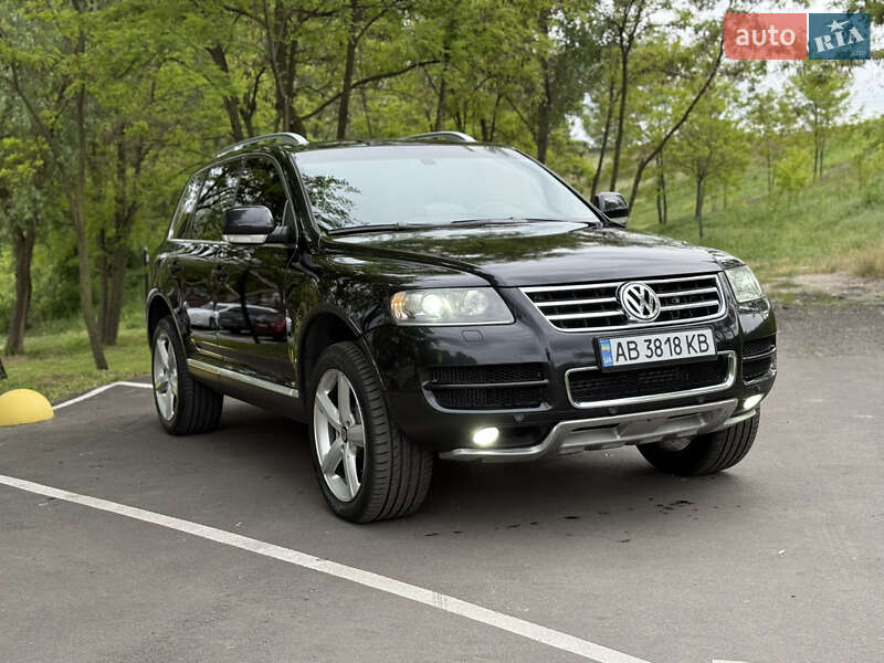 Внедорожник / Кроссовер Volkswagen Touareg 2006 в Киеве