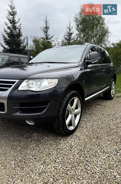 Внедорожник / Кроссовер Volkswagen Touareg 2008 в 