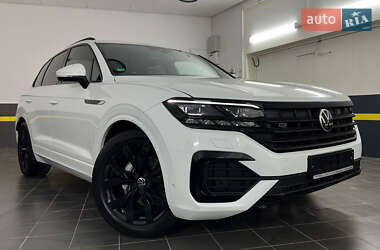 Внедорожник / Кроссовер Volkswagen Touareg 2022 в 