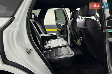 Внедорожник / Кроссовер Volkswagen Touareg 2022 в 