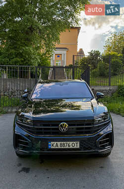 Позашляховик / Кросовер Volkswagen Touareg 2024 в 