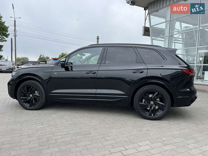 Позашляховик / Кросовер Volkswagen Touareg 2024 в Хмельницькому
