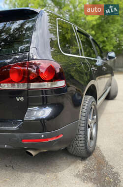 Позашляховик / Кросовер Volkswagen Touareg 2007 в 