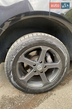 Позашляховик / Кросовер Volkswagen Touareg 2007 в 