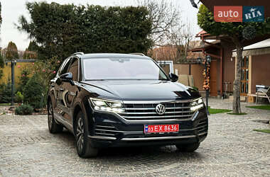 Внедорожник / Кроссовер Volkswagen Touareg 2020 в 