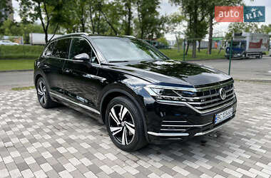 Позашляховик / Кросовер Volkswagen Touareg 2019 в 