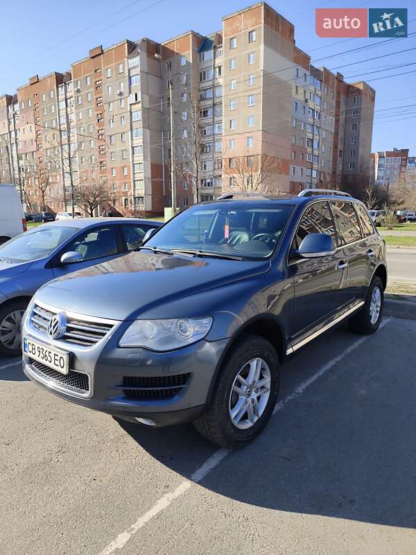 Позашляховик / Кросовер Volkswagen Touareg 2008 в 