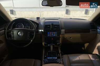 Внедорожник / Кроссовер Volkswagen Touareg 2008 в 