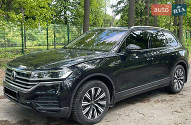 Внедорожник / Кроссовер Volkswagen Touareg 2021 в 