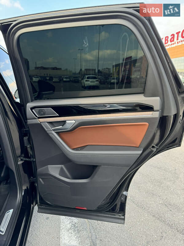 Внедорожник / Кроссовер Volkswagen Touareg 2019 в Полтаве фото 36 Внедорожник / Кроссовер Volkswagen Touareg 2019 в Полтаве