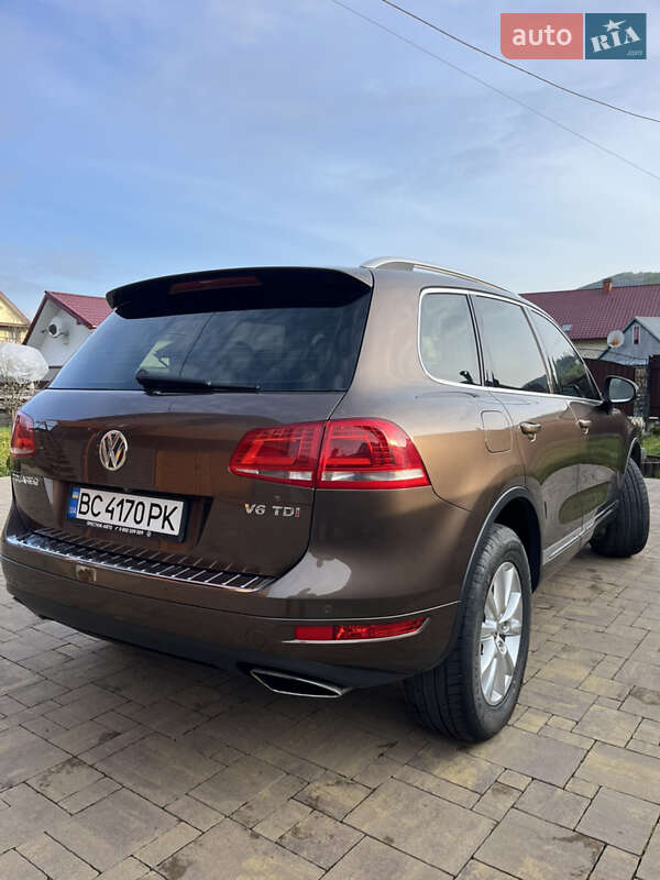 Внедорожник / Кроссовер Volkswagen Touareg 2014 в Славском