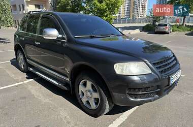 Позашляховик / Кросовер Volkswagen Touareg 2004 в Миколаєві