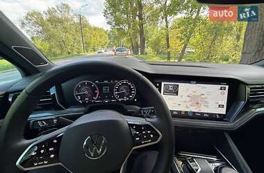 Позашляховик / Кросовер Volkswagen Touareg 2020 в 