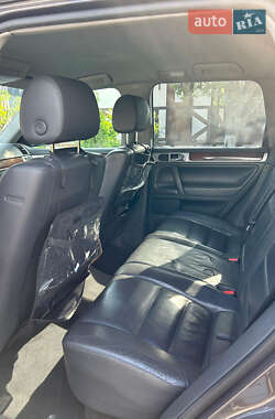 Внедорожник / Кроссовер Volkswagen Touareg 2008 в 