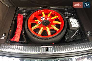 Внедорожник / Кроссовер Volkswagen Touareg 2013 в 