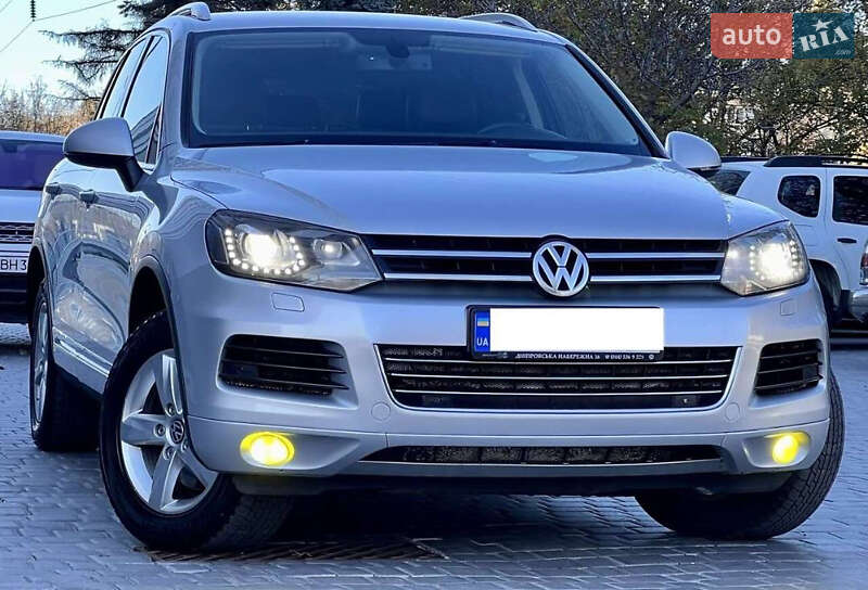 Внедорожник / Кроссовер Volkswagen Touareg 2012 в Фастове