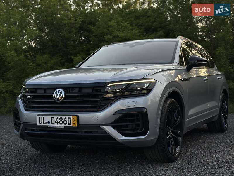 Позашляховик / Кросовер Volkswagen Touareg 2020 в Гнівані