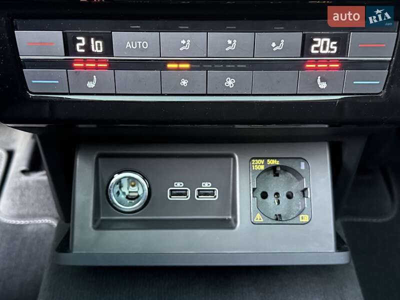 Позашляховик / Кросовер Volkswagen Touareg 2020 в Гнівані