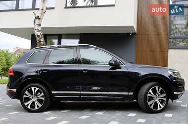 Внедорожник / Кроссовер Volkswagen Touareg 2016 в 