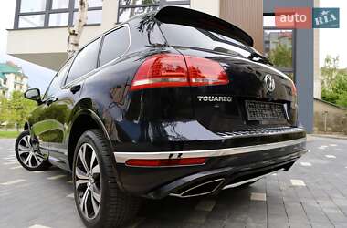 Внедорожник / Кроссовер Volkswagen Touareg 2016 в 