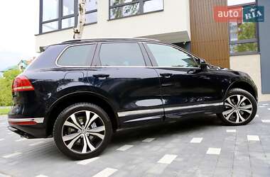 Внедорожник / Кроссовер Volkswagen Touareg 2016 в 