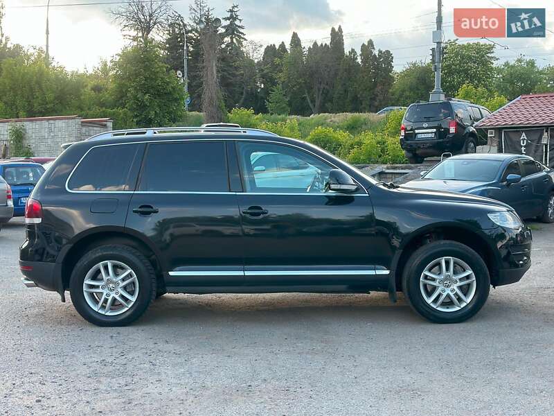 Позашляховик / Кросовер Volkswagen Touareg 2008 в Вінниці