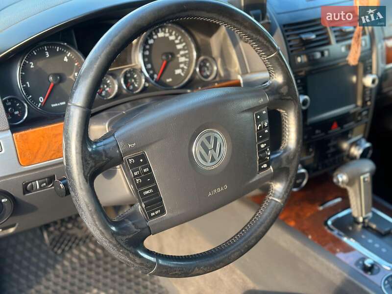 Позашляховик / Кросовер Volkswagen Touareg 2008 в Вінниці