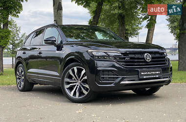 Внедорожник / Кроссовер Volkswagen Touareg 2019 в Киеве
