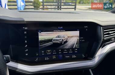 Внедорожник / Кроссовер Volkswagen Touareg 2020 в 