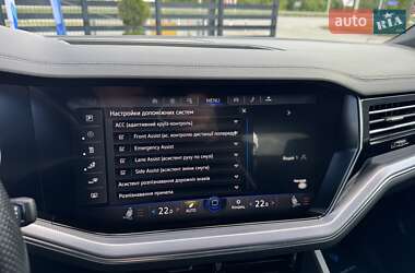 Внедорожник / Кроссовер Volkswagen Touareg 2020 в 
