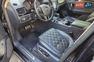 Внедорожник / Кроссовер Volkswagen Touareg 2017 в 