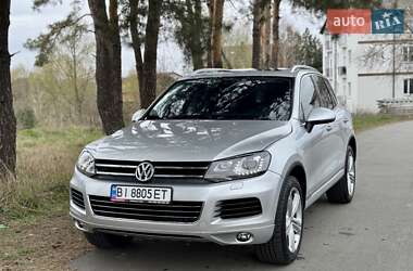 Позашляховик / Кросовер Volkswagen Touareg 2012 в Києві