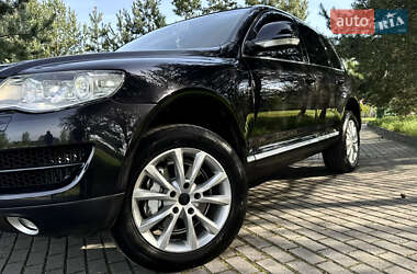 Позашляховик / Кросовер Volkswagen Touareg 2007 в 