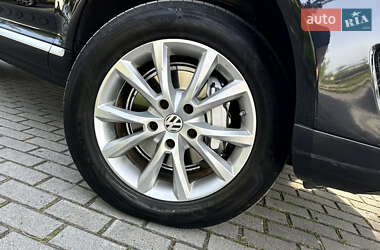 Позашляховик / Кросовер Volkswagen Touareg 2007 в 