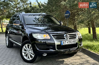 Позашляховик / Кросовер Volkswagen Touareg 2007 в 