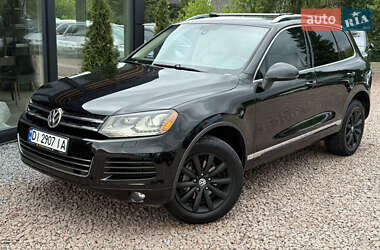Позашляховик / Кросовер Volkswagen Touareg 2012 в 