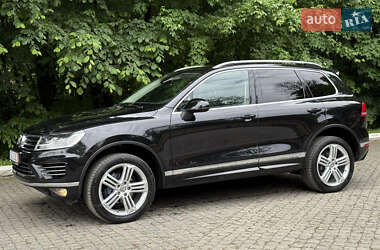 Внедорожник / Кроссовер Volkswagen Touareg 2017 в 