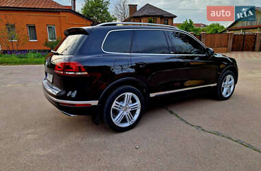Позашляховик / Кросовер Volkswagen Touareg 2016 в 