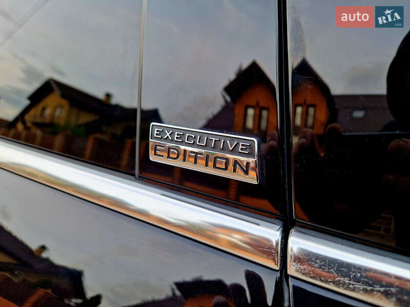 Внедорожник / Кроссовер Volkswagen Touareg 2016 в Шостке