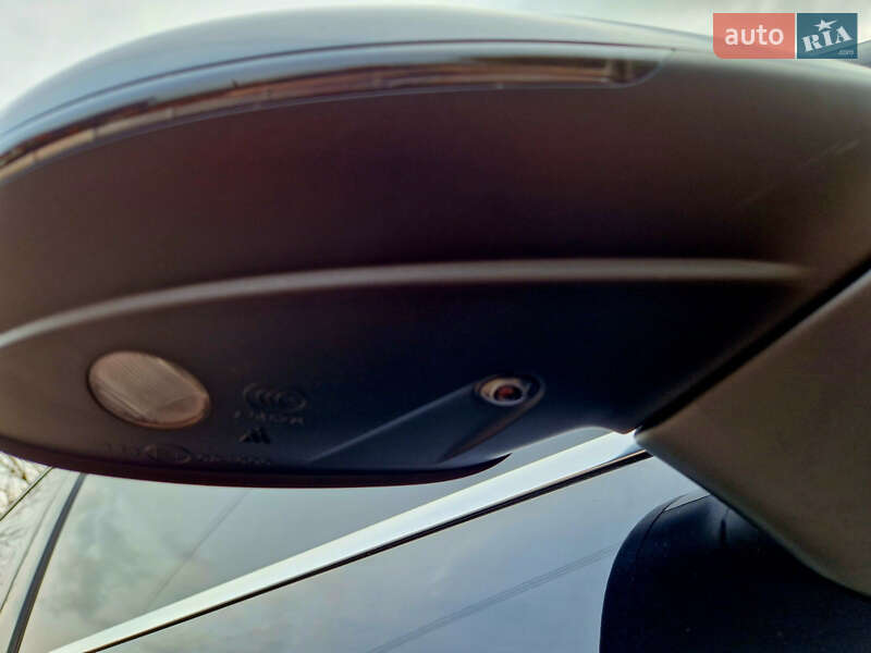 Внедорожник / Кроссовер Volkswagen Touareg 2016 в Шостке