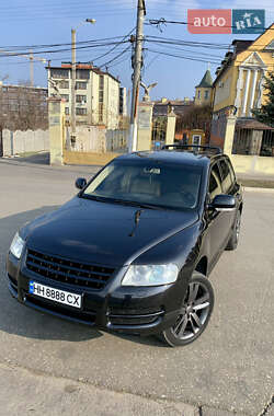 Позашляховик / Кросовер Volkswagen Touareg 2004 в 