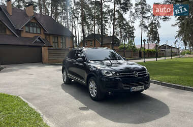 Внедорожник / Кроссовер Volkswagen Touareg 2012 в 