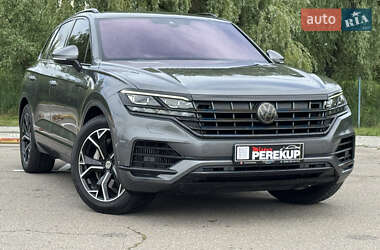 Позашляховик / Кросовер Volkswagen Touareg 2020 в Києві