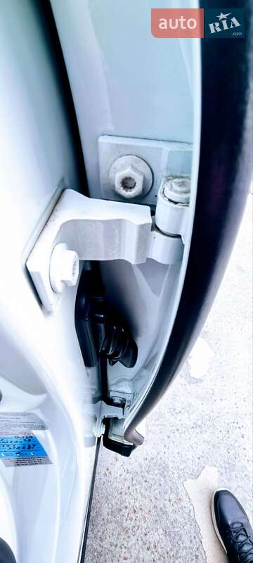 Внедорожник / Кроссовер Volkswagen Touareg 2013 в Киеве фото 20 Внедорожник / Кроссовер Volkswagen Touareg 2013 в Киеве